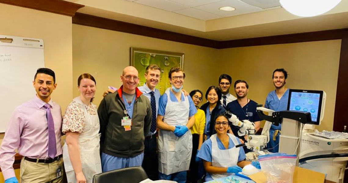 residents physician participate in wet lab